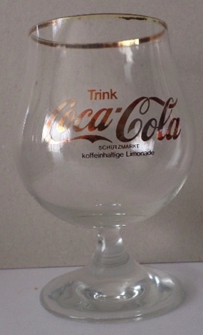 03830-7 € 4,00 coca cola glas op voet gouden letters trink coca cola 0,3L D6,5 H 13.jpeg